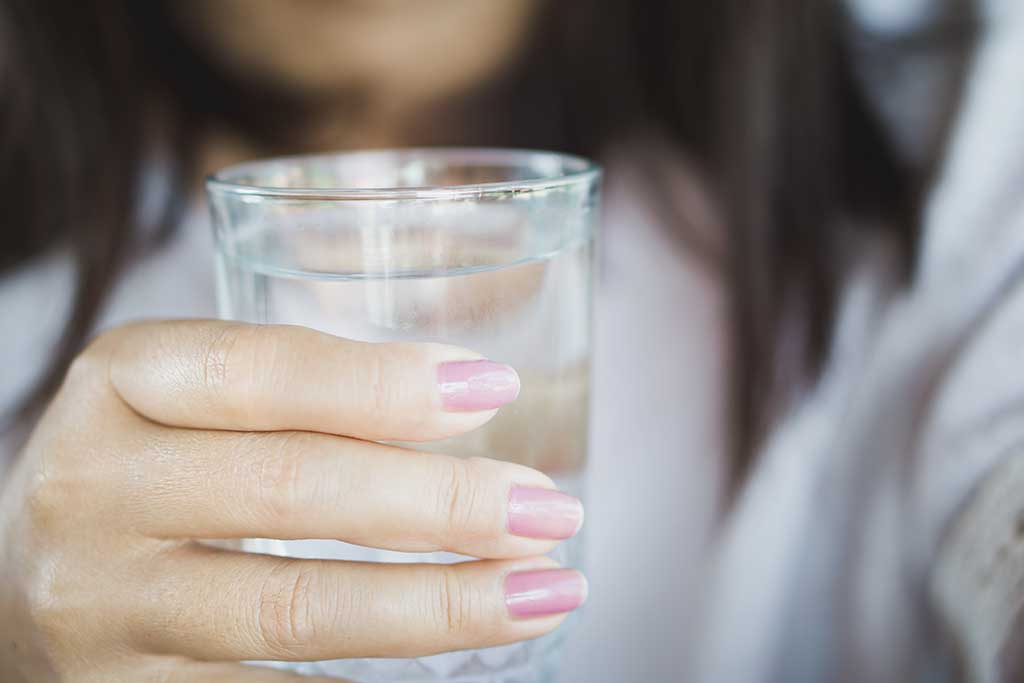 Manfaat Minum Air Dingin Selama Kehamilan