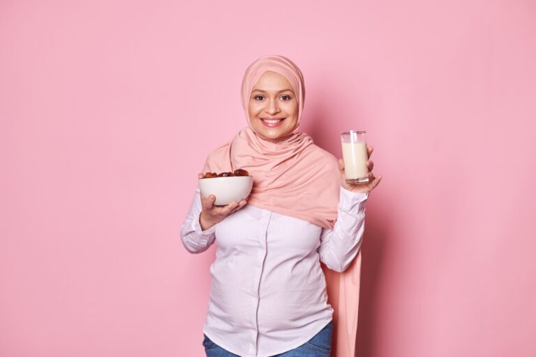 Apakah Ibu Menyusui Boleh Puasa